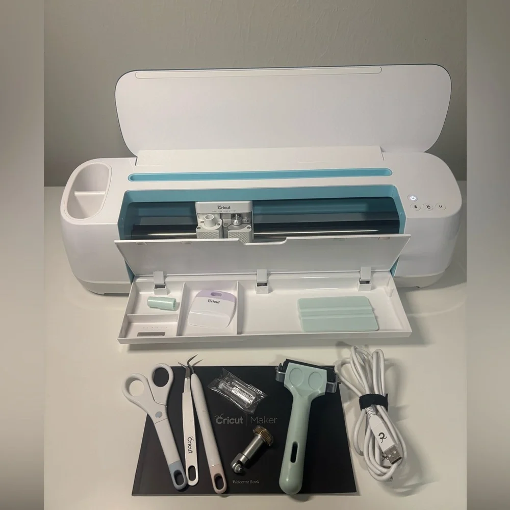 Cricut Maker CXPL301 Teal + Tools & Accessories | Barely Used